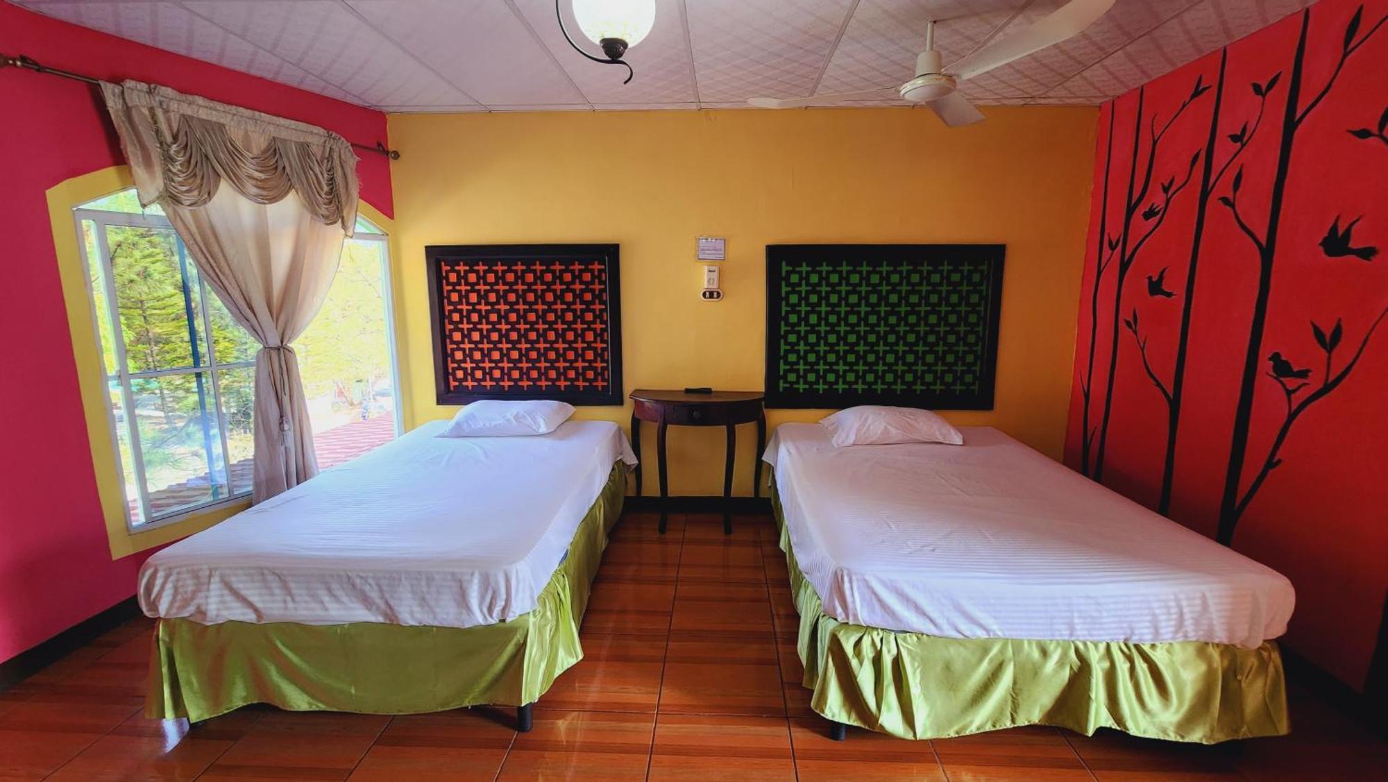 Hotel Y Restaurante Las Margaritas Perquin Phòng bức ảnh